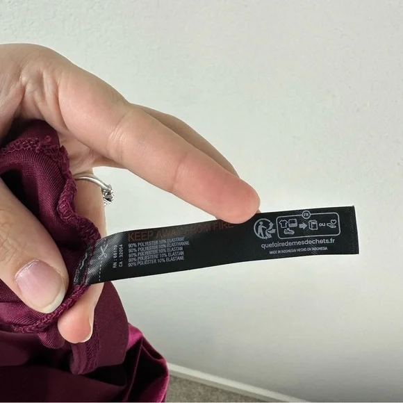 NEW Anthropologie Dark Red Velvet Triangle Bra and Brief Set Size XXS - Picture 10 of 11